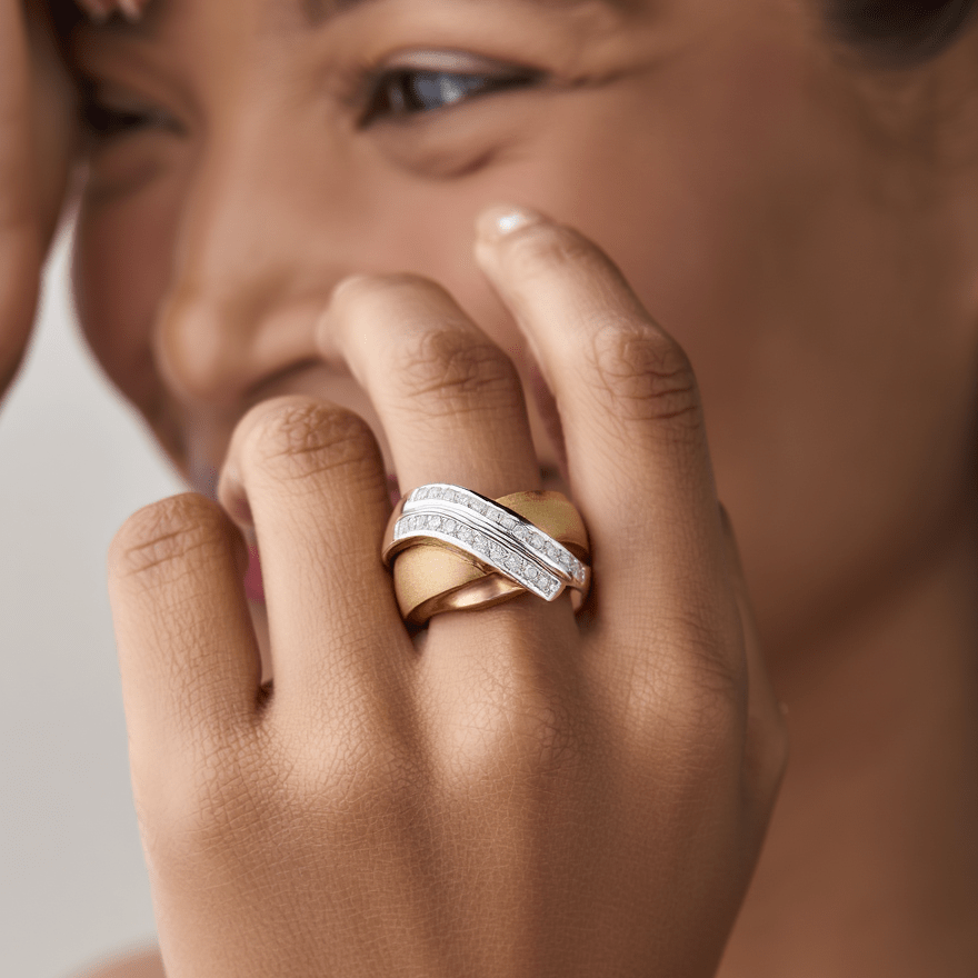 Anel Bicolor em Ouro 19kl com Diamantes (T17) - Loja do Ouro