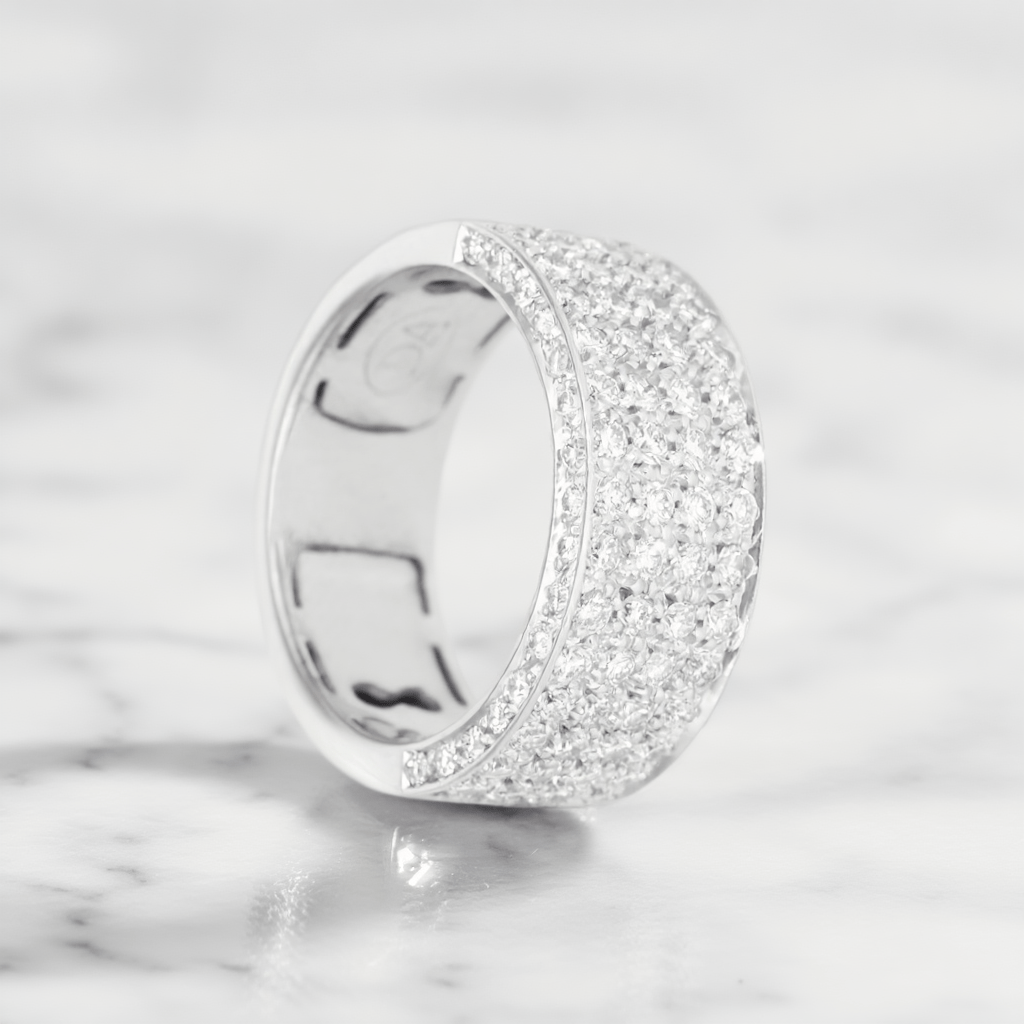 Anel em Ouro Branco 19kl com Diamantes (T21) - Loja do Ouro