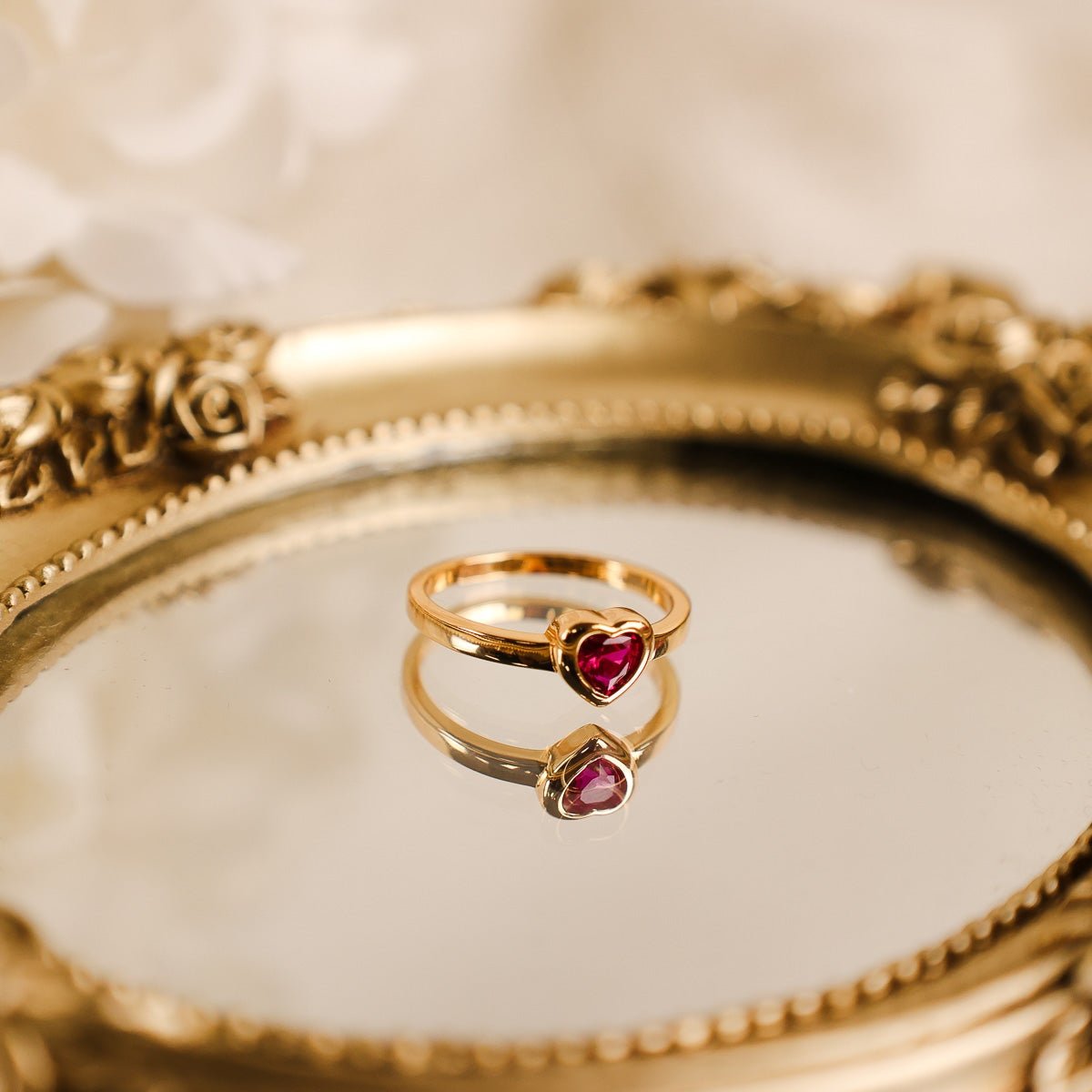 Anel em Prata Dourada com Coração Rosa - Loja do Ouro