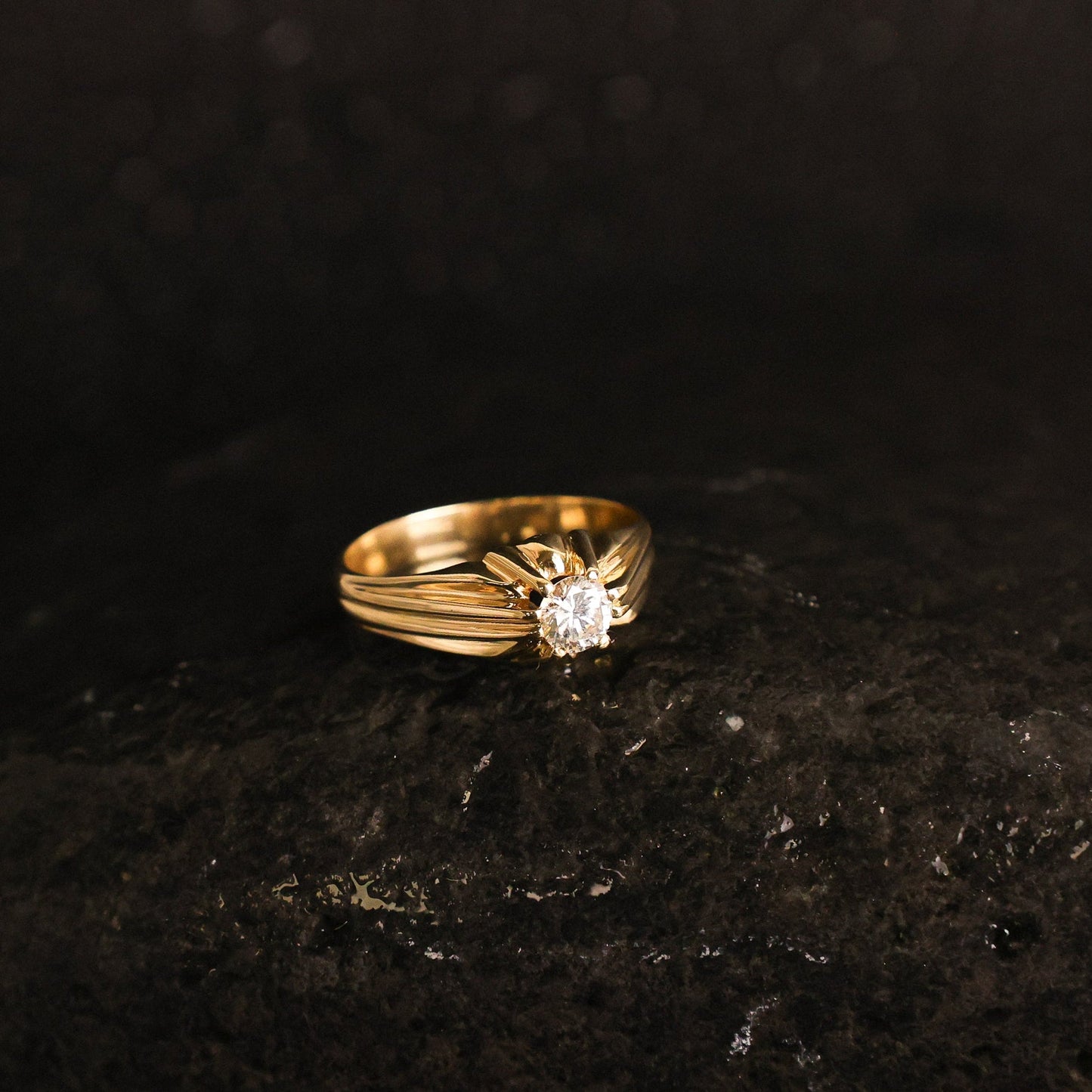 Anel Homem em Ouro 19kl com Diamante (T24) - Loja do Ouro