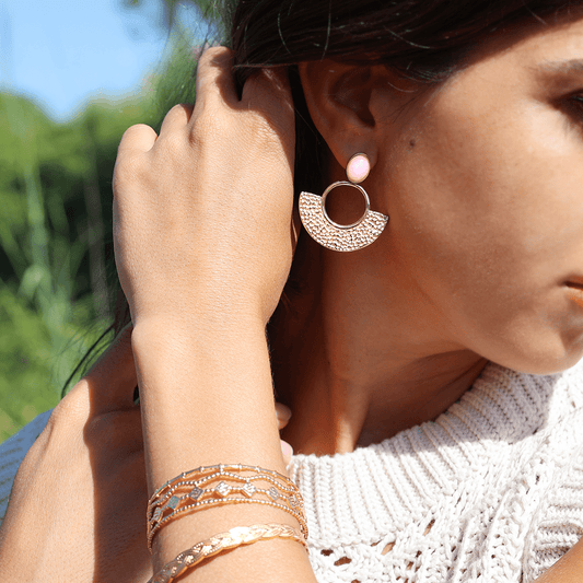 Brincos Afrodite em Aço Dourado - Loja do Ouro