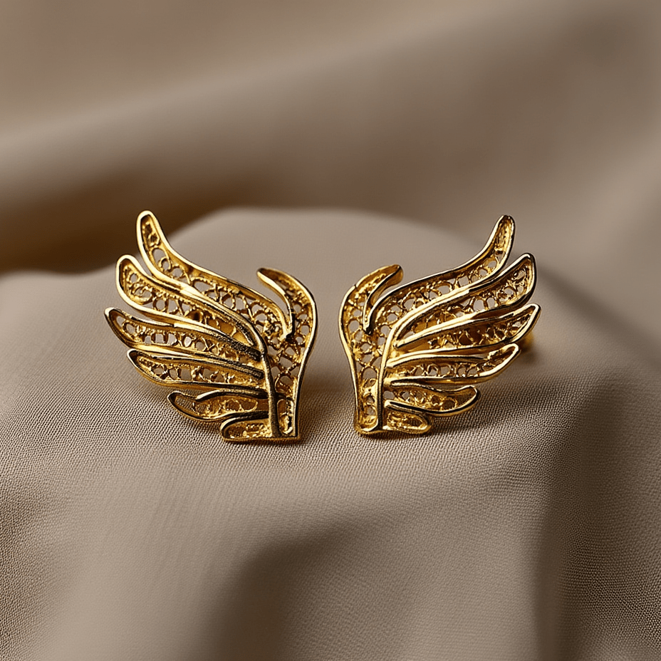 Brincos Amor com Fé em Prata Dourada (1.7cm) - Loja do Ouro