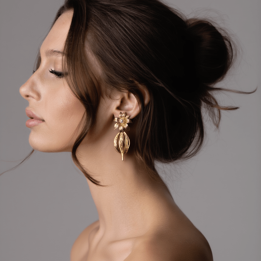 Brincos Bloom em Prata Dourada (5.5cm) - Loja do Ouro