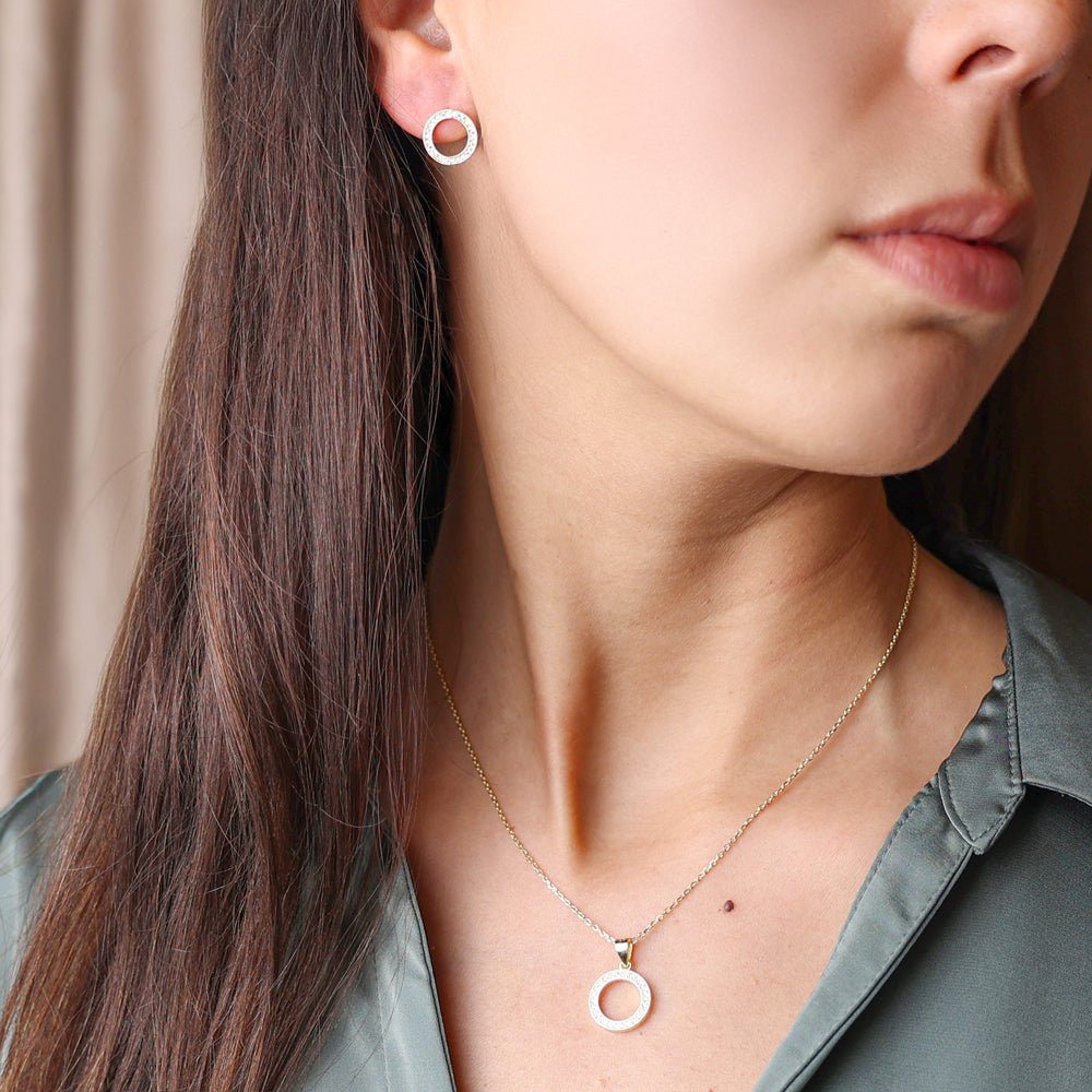 Brincos em Prata Dourada com Circulo cravejado de Zircónias - Loja do Ouro