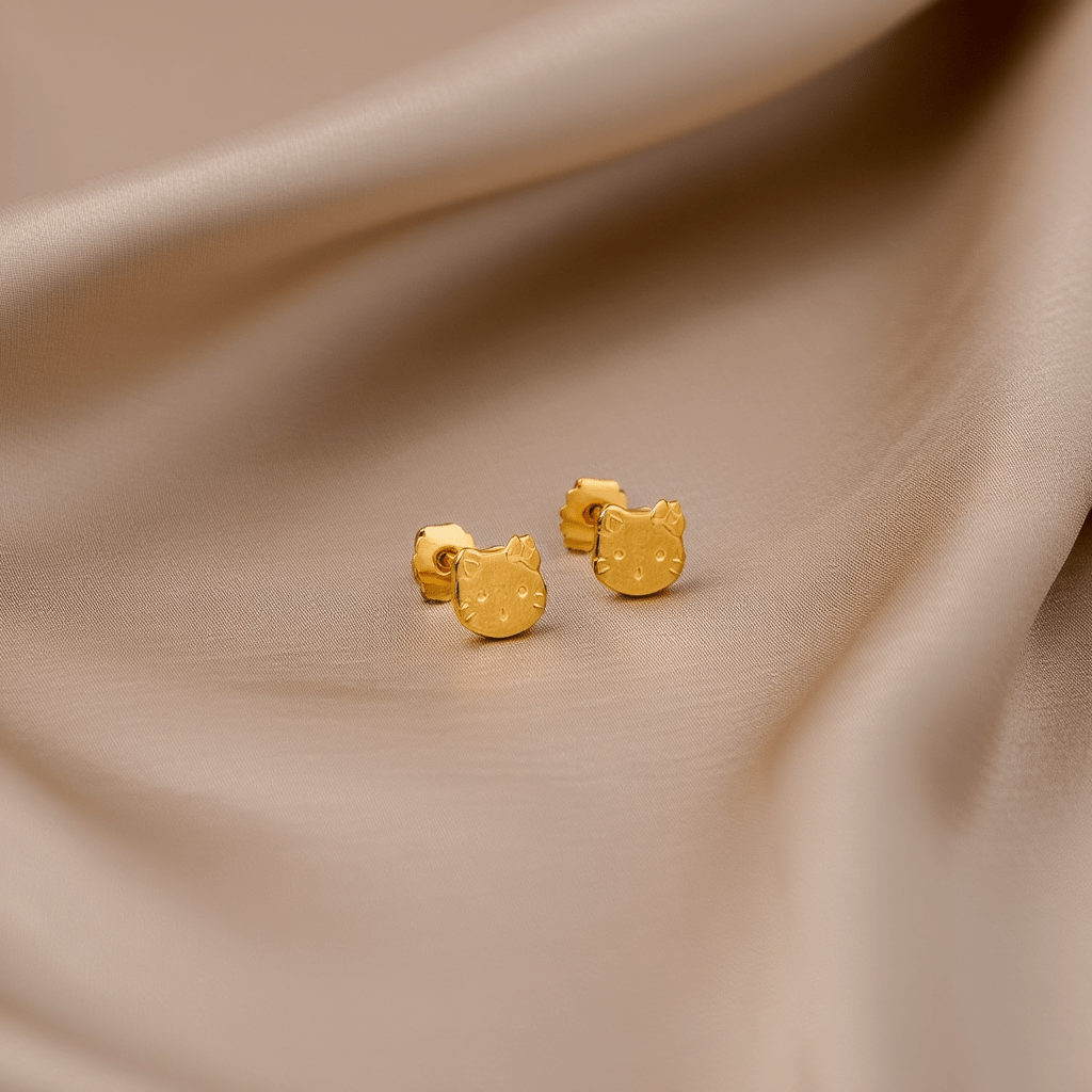 Brincos Hello Kitty em Ouro 19kl (0.7cm) - Loja do Ouro
