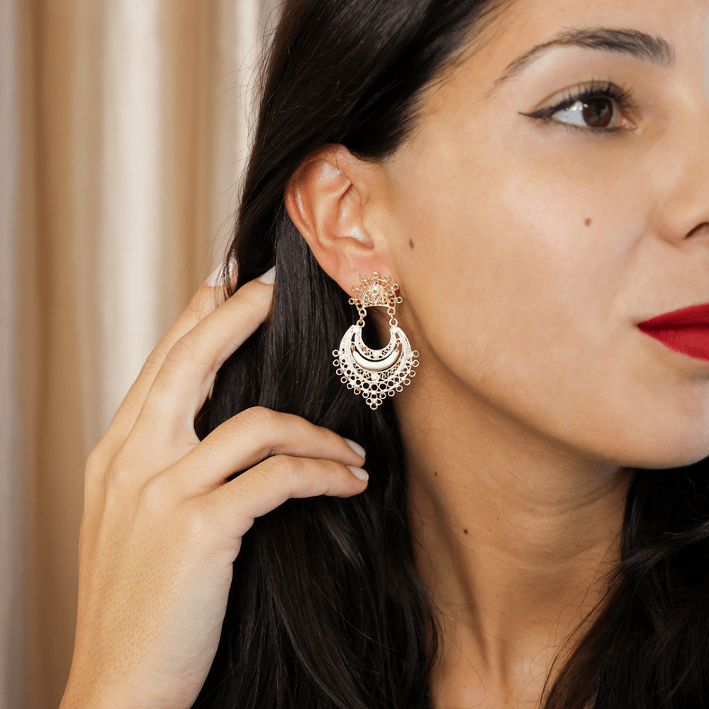 Brincos Luna em Prata Dourada - Loja do Ouro