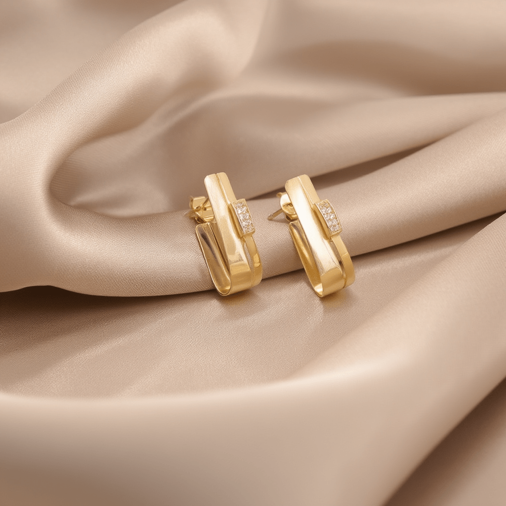 Brincos Nefertiti em Prata Dourada com Zircónias - Loja do Ouro