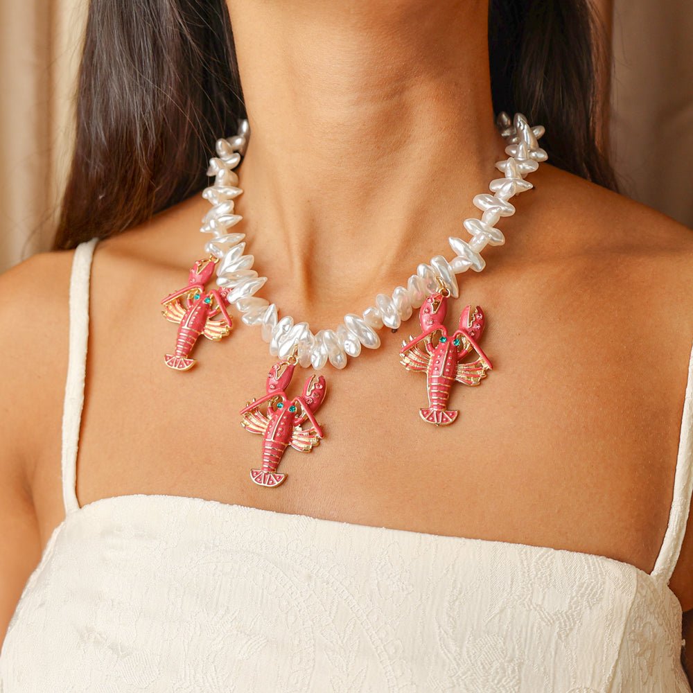 Colar Lobster com Pendentes Lagosta e Pérolas - Loja do Ouro