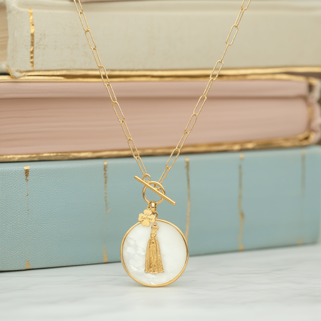 Colar Luz em Prata Dourada com Nossa Senhora (44cm) - Loja do Ouro