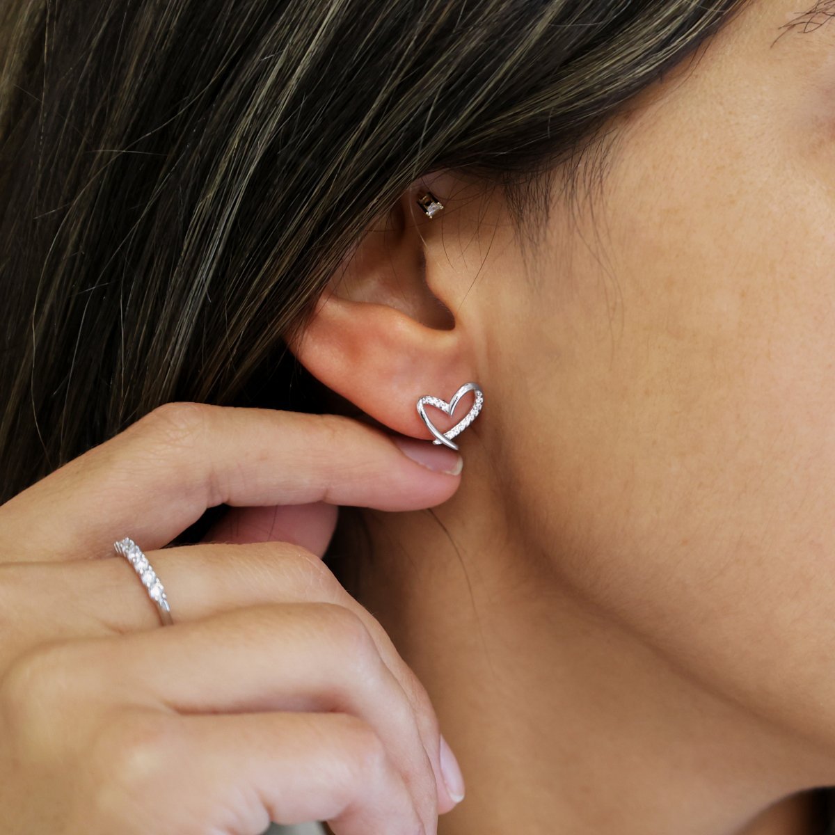 Conjunto Fio e Brincos em Prata com Coração Estilizado e Zircónias - Loja do Ouro