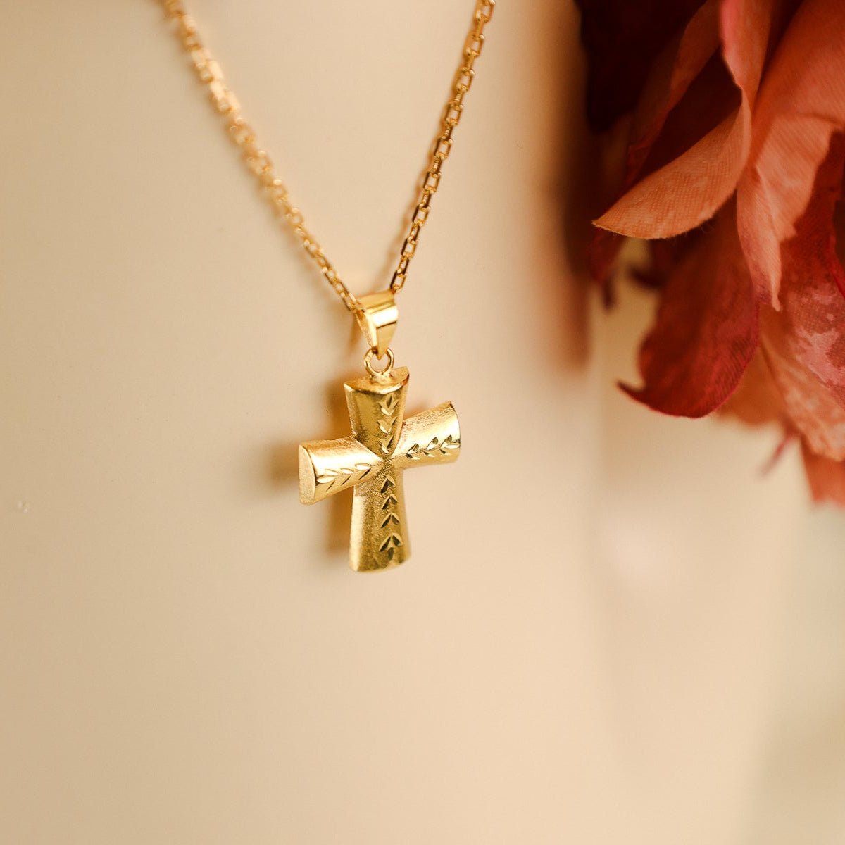 Cruz Lapidada em Ouro 19kl (1.64cm) - Loja do Ouro