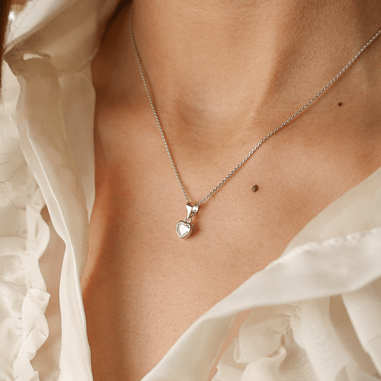 Fio em Prata com Zircão Coração - Loja do Ouro