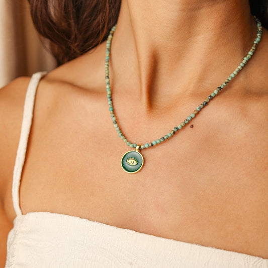 Fio Indie em Prata com Contas Verdes e Pendente (40cm) - Loja do Ouro