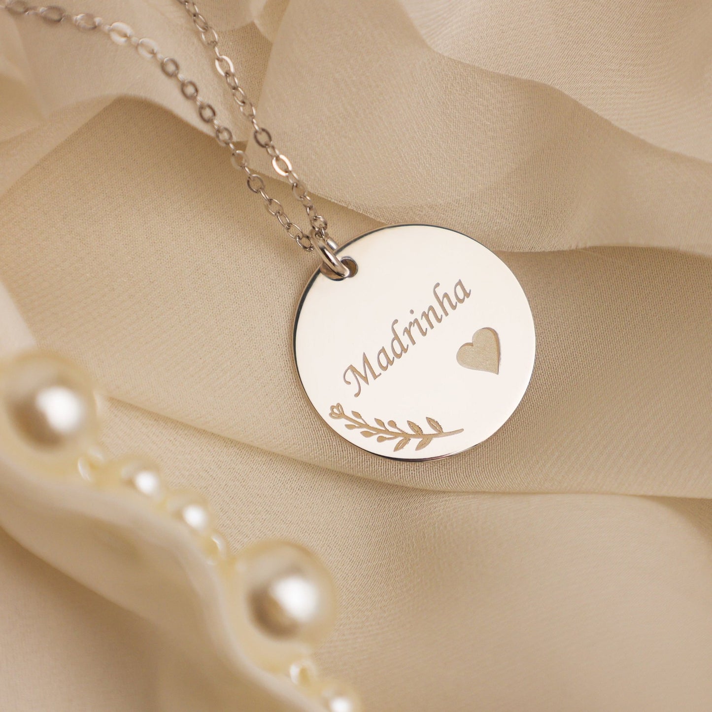 Fio Madrinha em Prata, com Coração e Motivos Florais (40cm) - Loja do Ouro