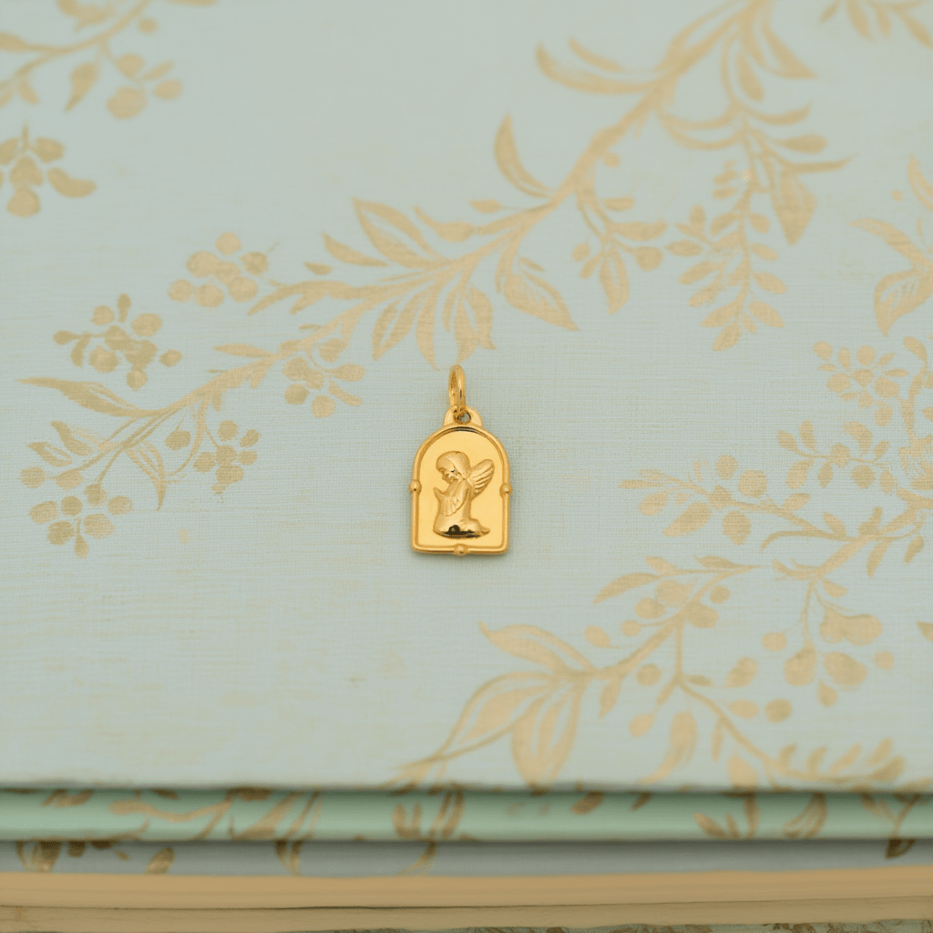 Medalha Anjo em Ouro 19kl com Formato Moldura (1.5cm) - Loja do Ouro