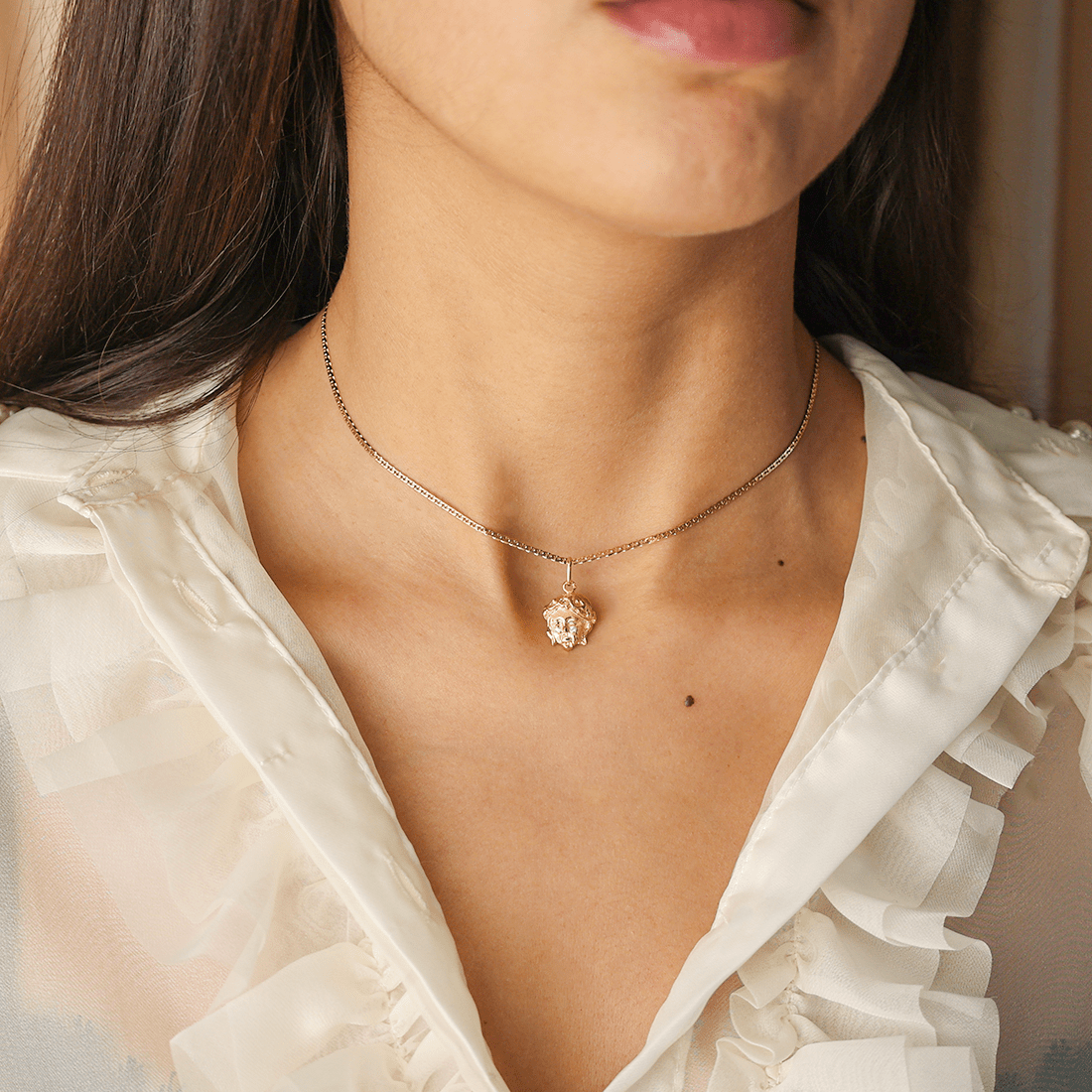 Medalha Cara de Cristo em Ouro 19kl (1.3cm) - Loja do Ouro