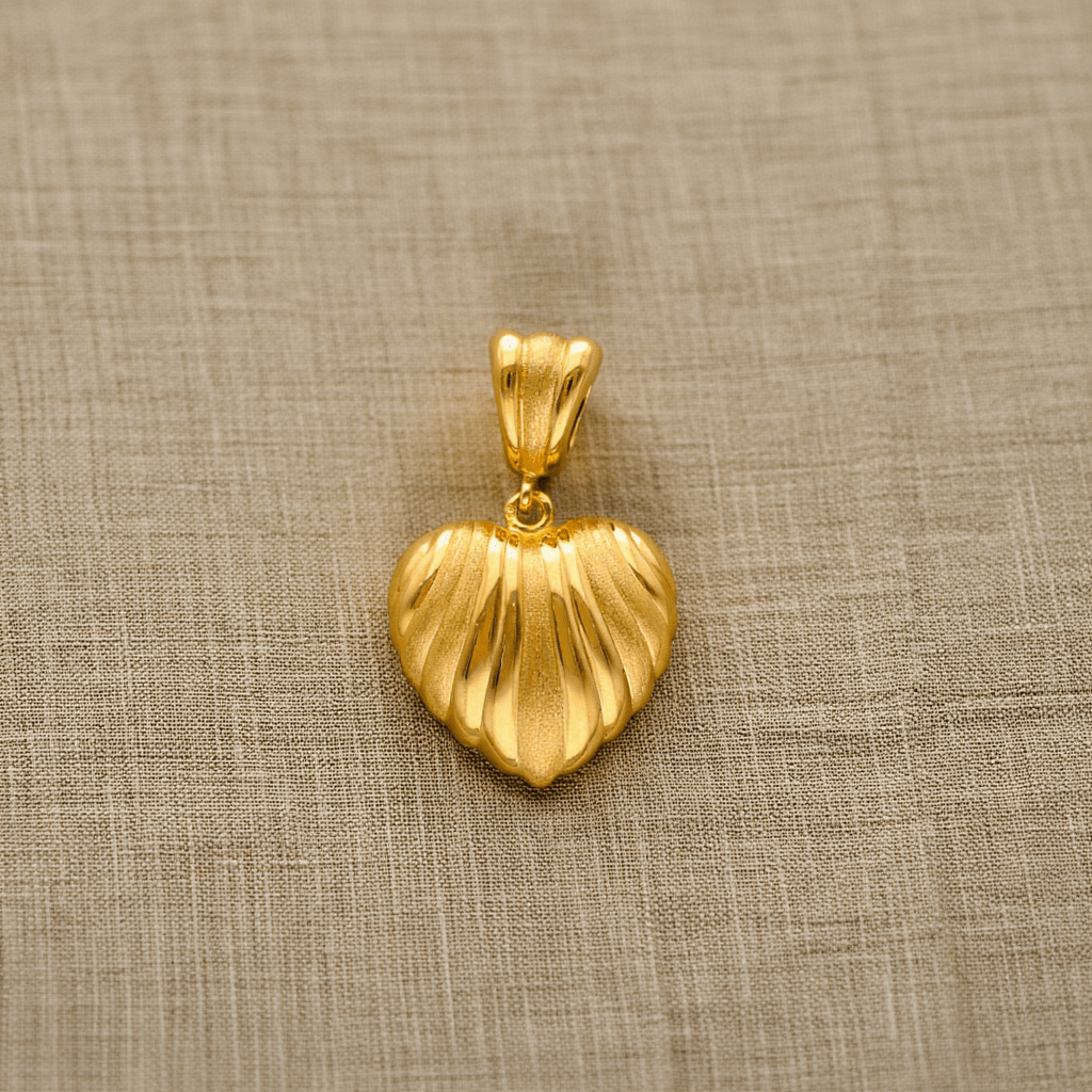 Medalha Coração Riscado em Ouro 19kl (2.5cm) - Loja do Ouro