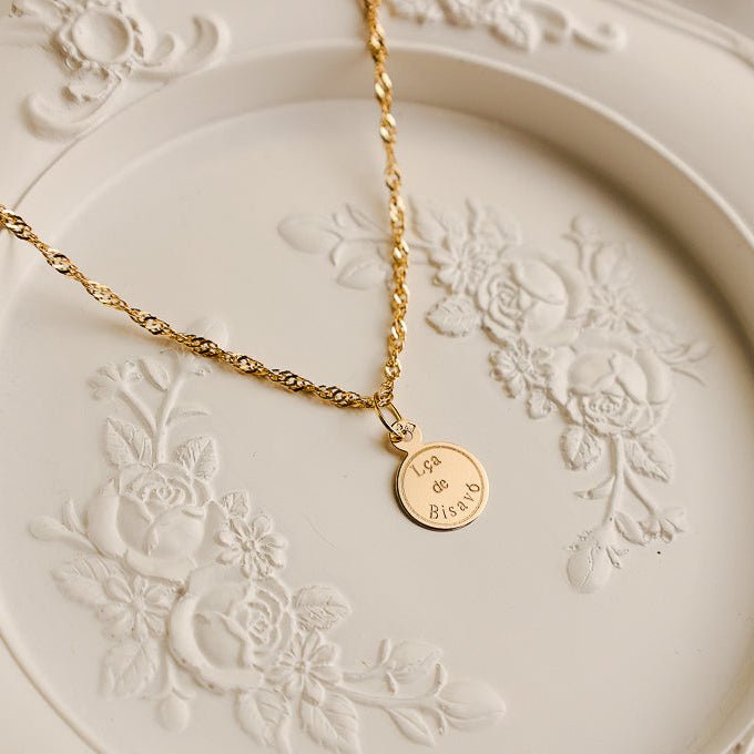 Medalha "Lça de Bisavó" em Ouro 19kl (1cm) - Loja do Ouro