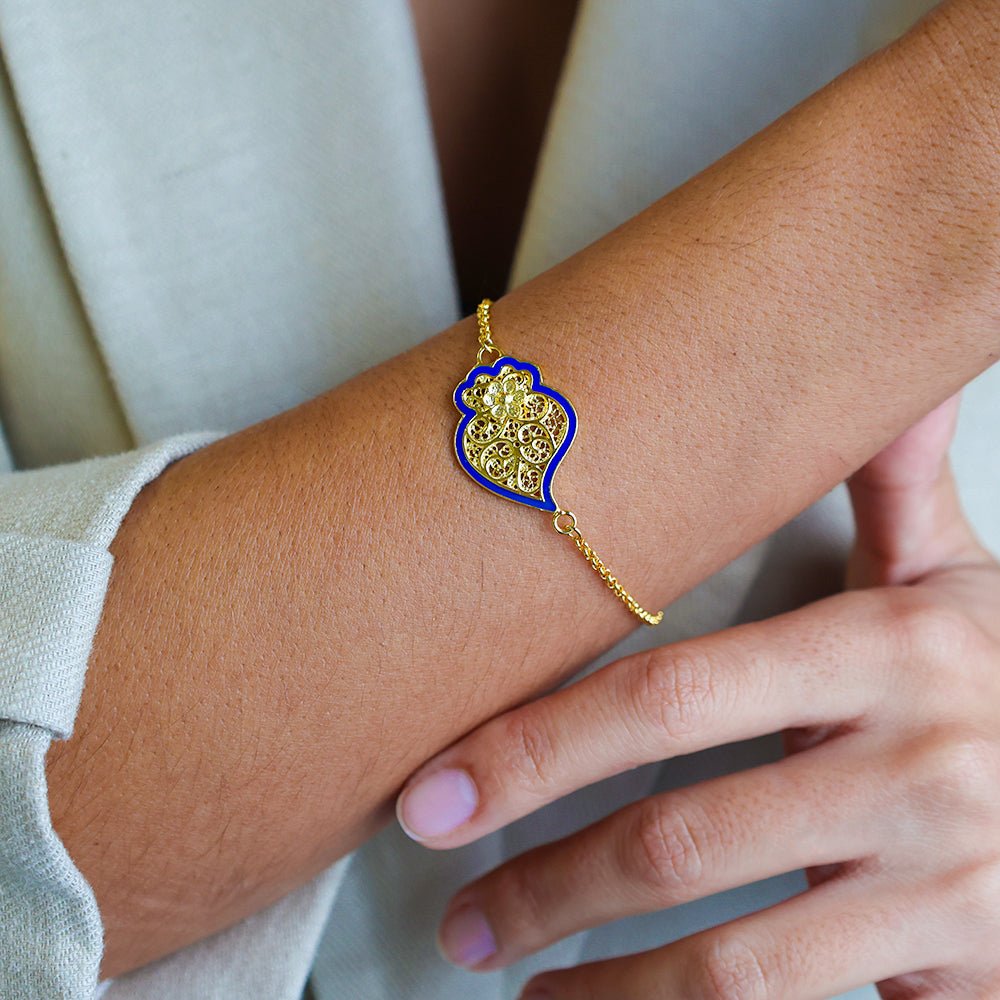 Pulseira Coração de Viana em Prata Dourada com Esmalte Azul - Loja do Ouro