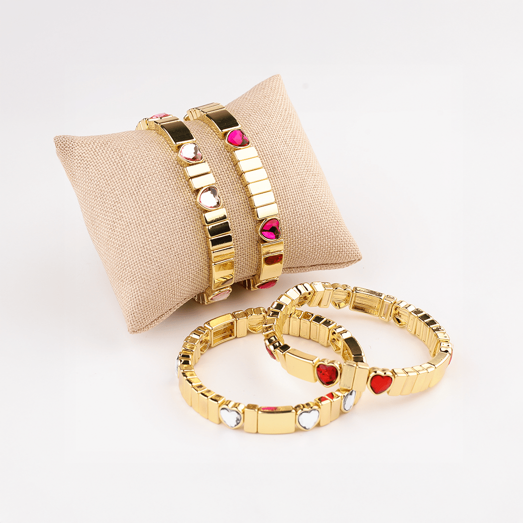 Pulseira Love Pink em Aço Inoxidável Dourado com Corações Coloridos - Loja do Ouro