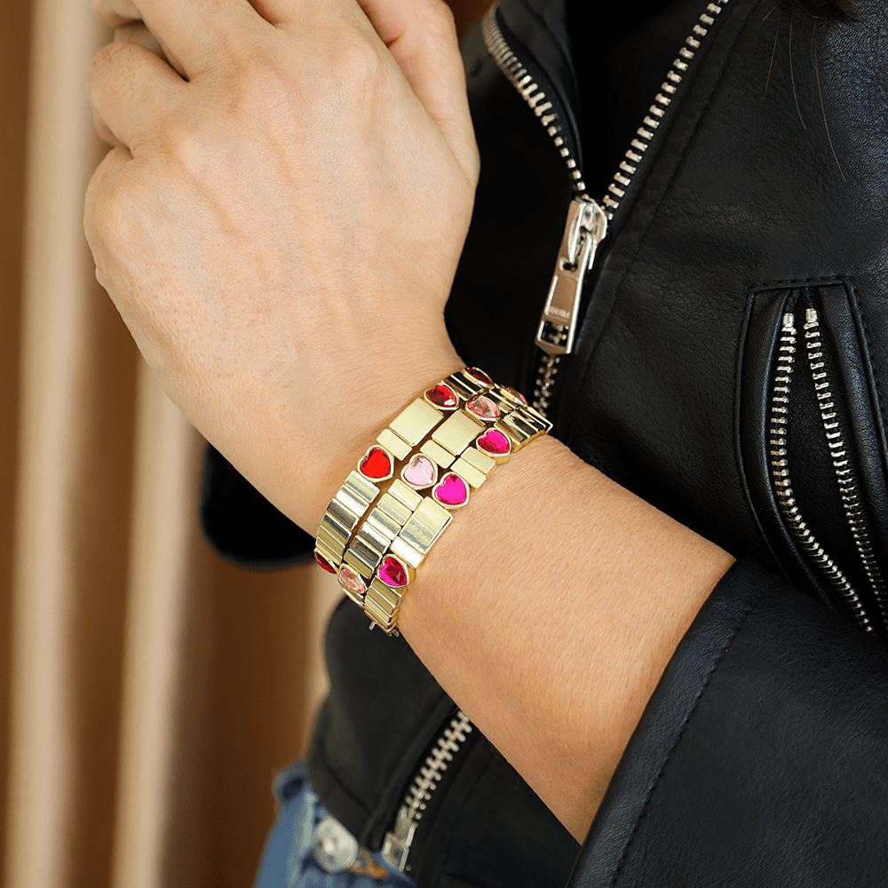 Pulseira Love Red em Aço Inoxidável Dourado com Corações Coloridos - Loja do Ouro