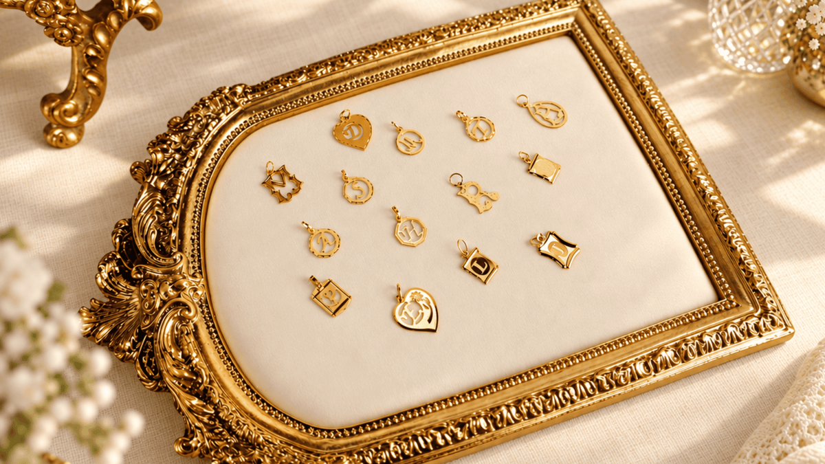 Medalhas com letras em ouro: há nomes que queremos ter sempre por perto - Loja do Ouro
