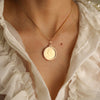 Libra Rainha Vitória (1900) em Ouro 22kl com Aro Torcido em Ouro 19kl