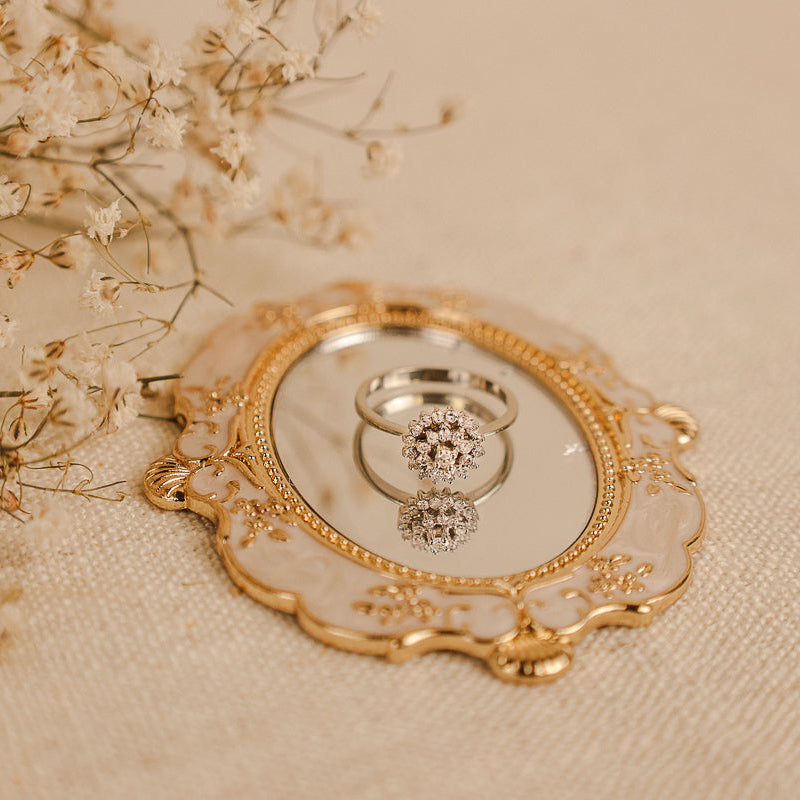 Anel Chuveiro em Ouro Branco de 19kl com Diamantes (T12)