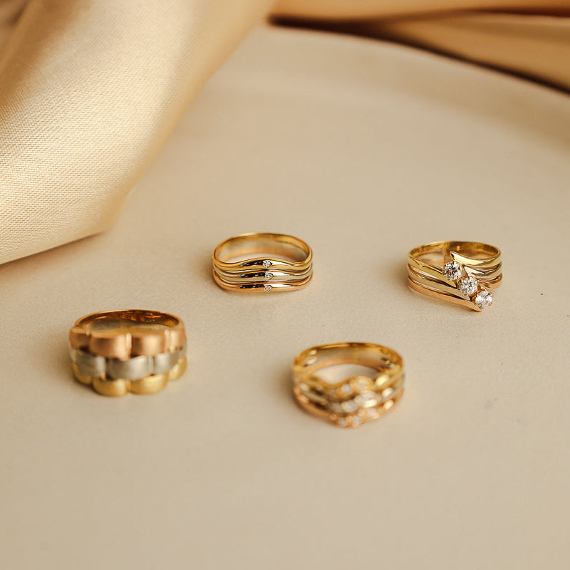 Anel Tricolor em Ouro 19kl com Diamantes (T18)