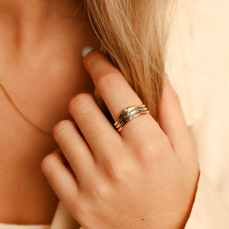Anel Tricolor em Ouro 19kl com Diamantes (T18)