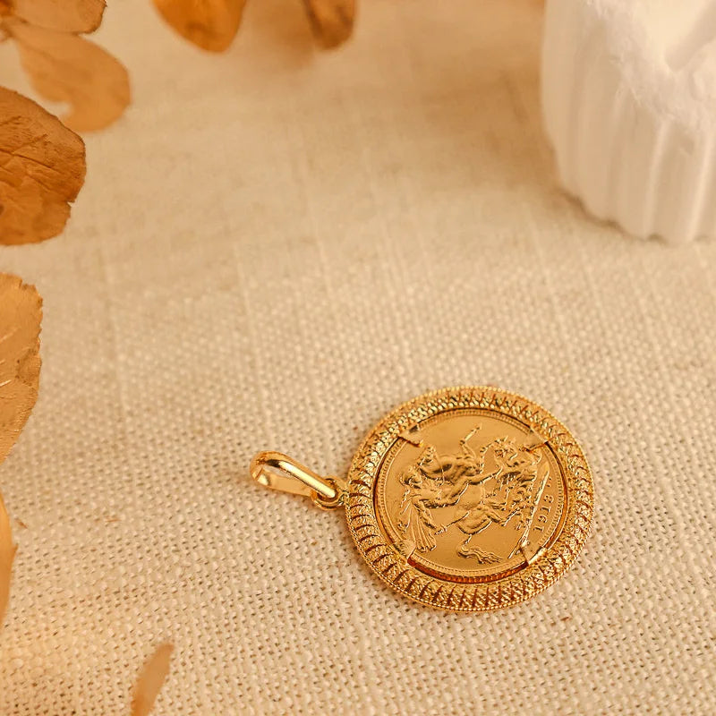 Libra Rei Jorge V (1913) com Aro Trabalhado em Ouro 19kl