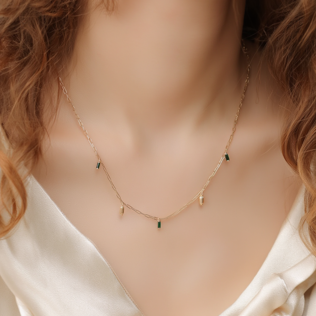 Silver Necklace with Stylized Heart and Zirconias