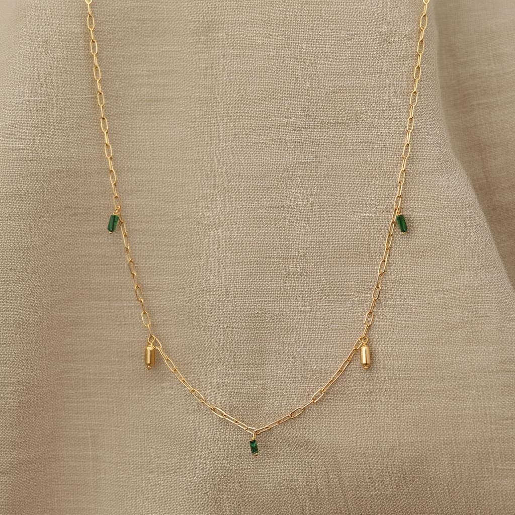 Silver Necklace with Stylized Heart and Zirconias