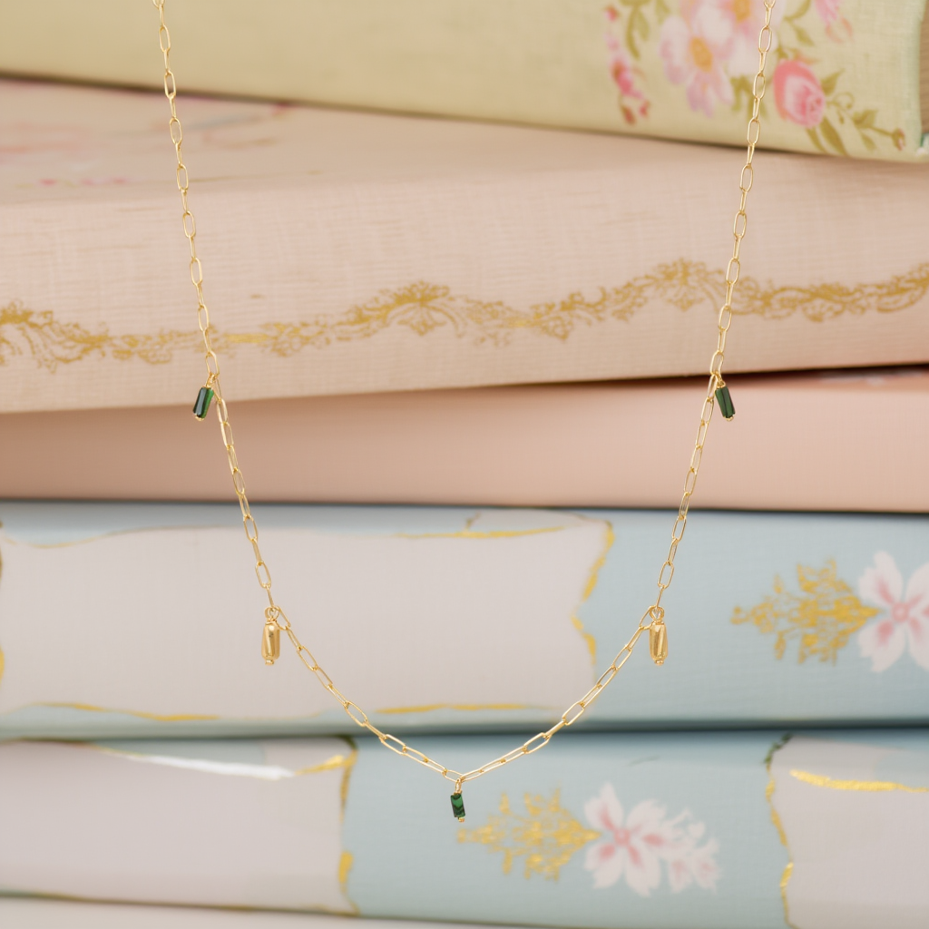 Silver Necklace with Stylized Heart and Zirconias