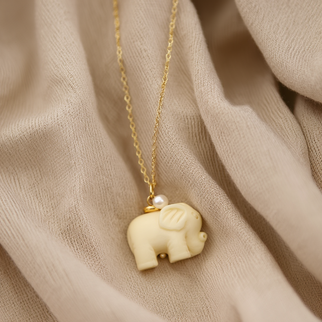 Silver Necklace with Stylized Heart and Zirconias