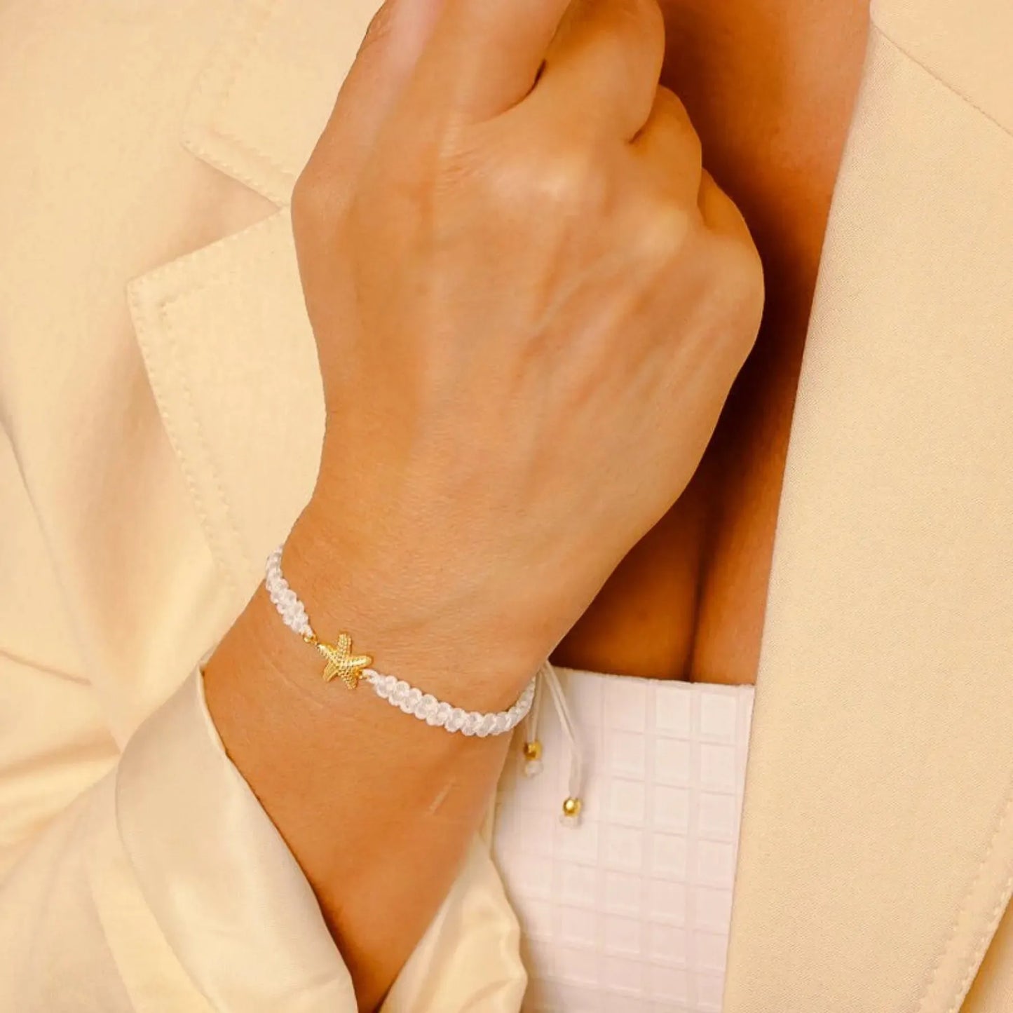 Pulseira em Nylon Branco com Estrela do Mar em Prata Dourada