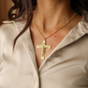 Crucifixo em Ouro 19kl com Dois Diamantes (5.2cm)