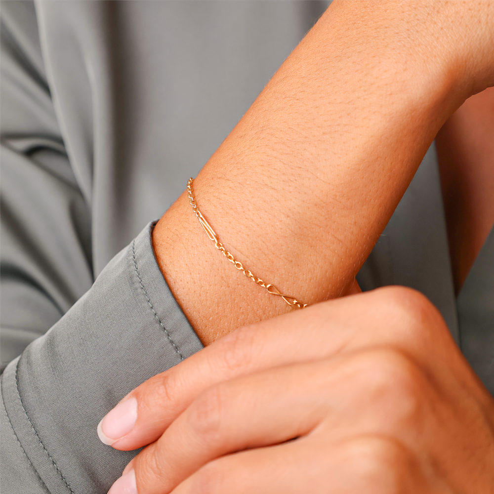 Pulseira de Criança em Ouro 19kl com Traves e Elos Infinitos (14cm)