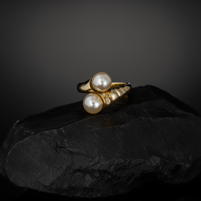 Anillo de Oro 19,2kl con Perlas y Diamantes (T17)
