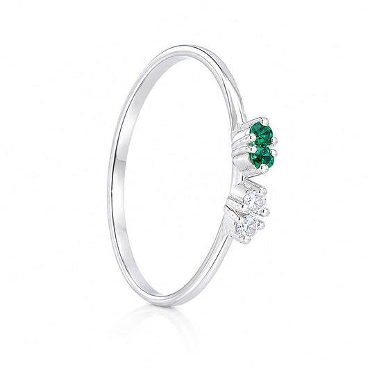 Anel em Ouro Branco de 19kl com Diamantes e Esmeraldas (T13)