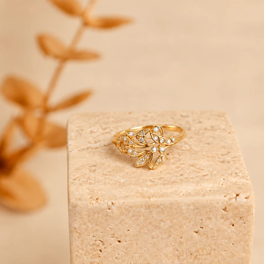 Anel Folha com Diamantes (T19) em Ouro 19kl