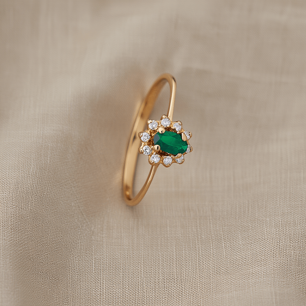 Anel Chuveiro em Ouro 19kl com Pedra Verde e Zirconias (T17) - Loja do Ouro