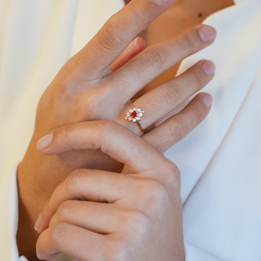 Anel Chuveiro em Ouro 19kl com Rubi e Diamantes (T12) - Loja do Ouro