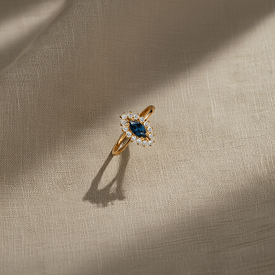 Anel Chuveiro em Ouro 19kl com Topazio e Diamantes (T8) - Loja do Ouro