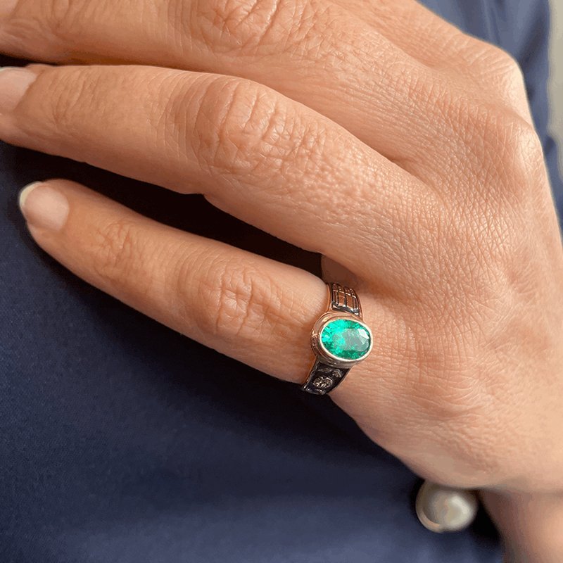 Anillo de curso (ESES) en oro de 19 kl con cuarzo verde (T12) - Gold Store Premium