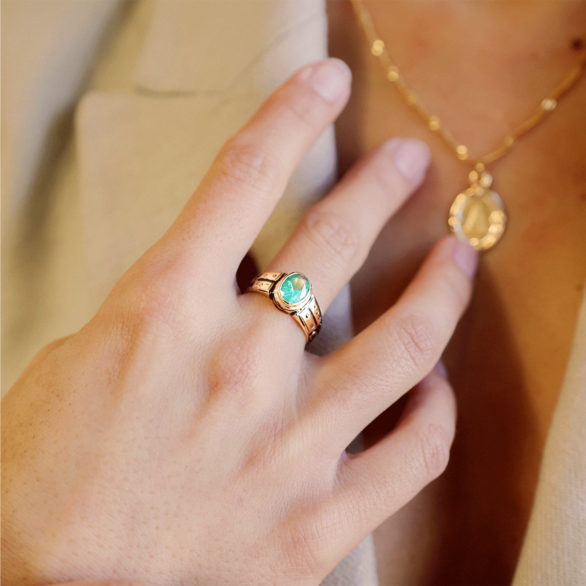 Anel de Curso de Educação em Ouro 19kl com Topazio (T13) - Loja do Ouro