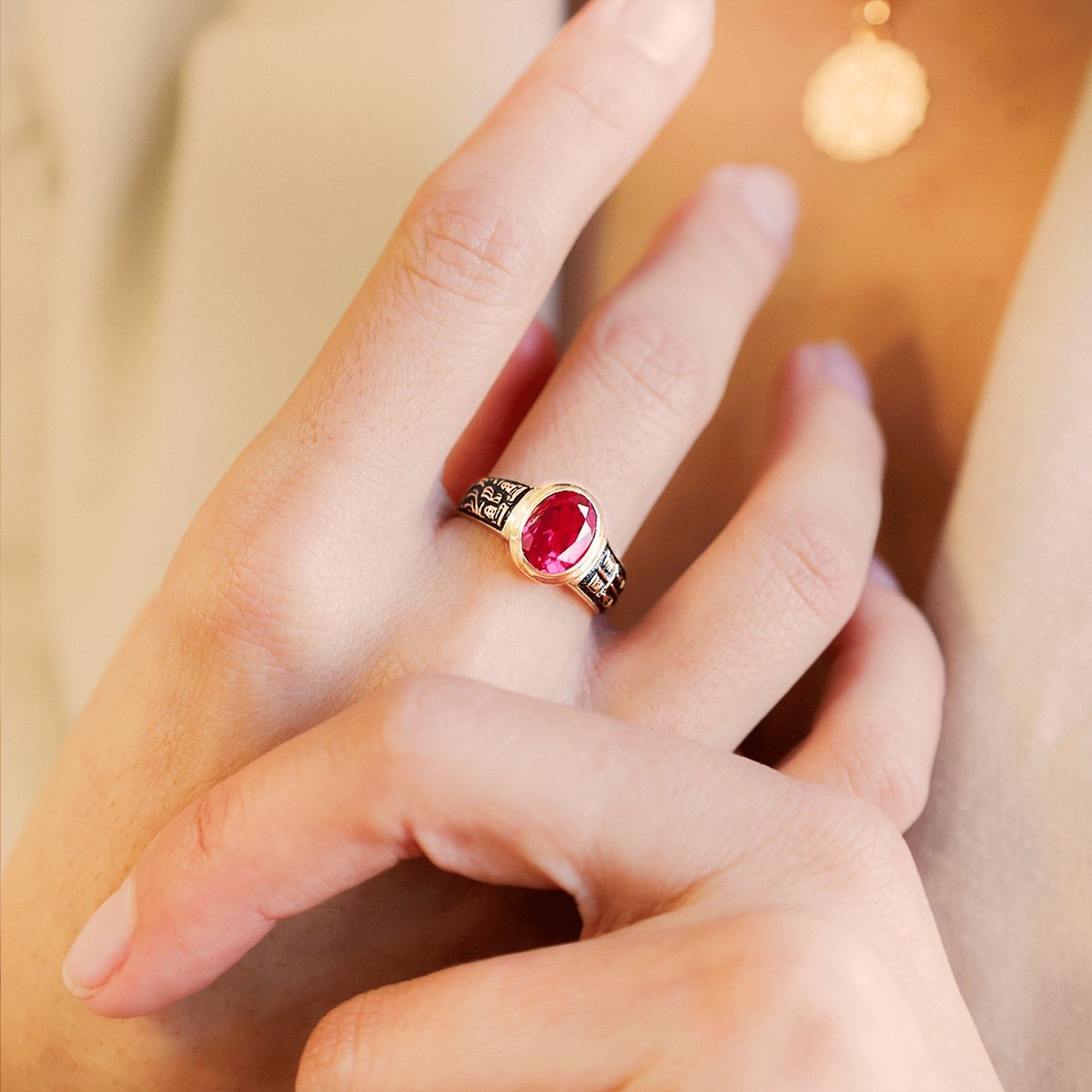 Anel de Curso em Ouro 19kl com Rubi - Faculdade Direito Lisboa (T16) - Loja do Ouro