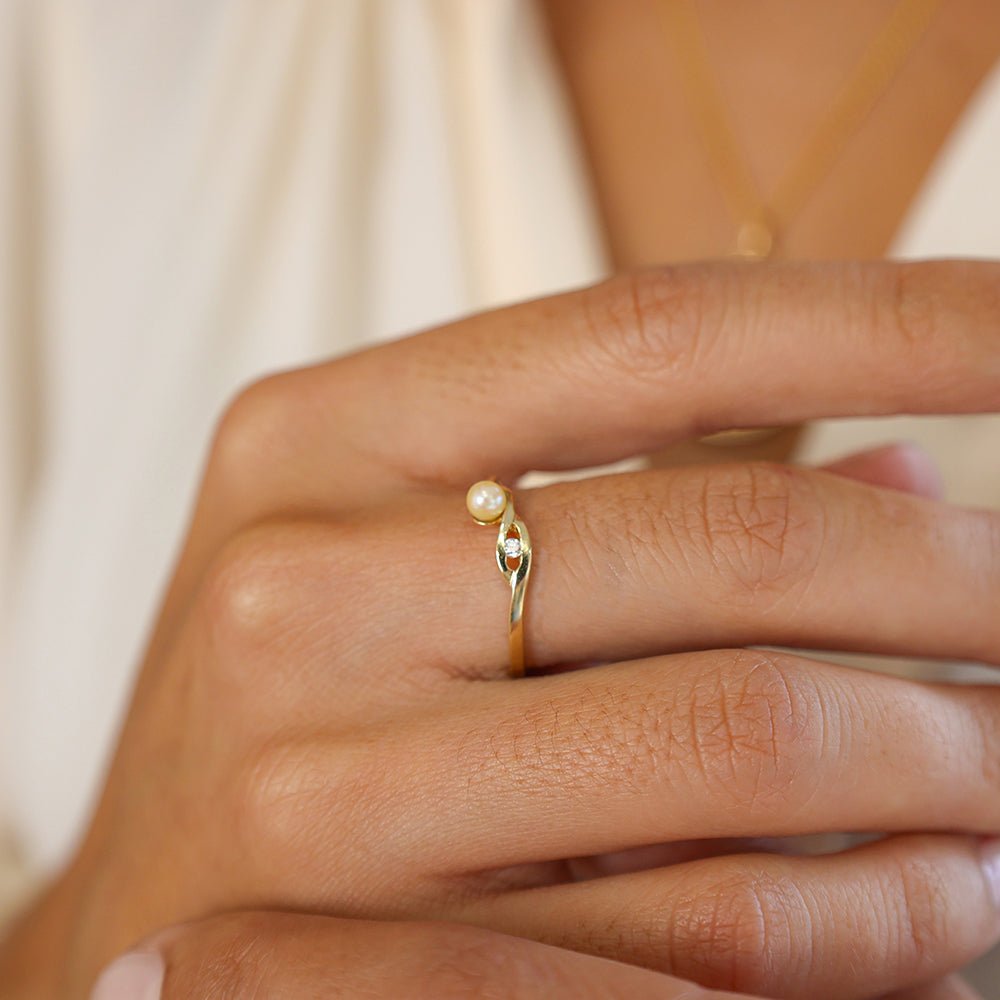 Anel em Ouro 19kl Com Pérola e Diamante (T16) - Loja do Ouro