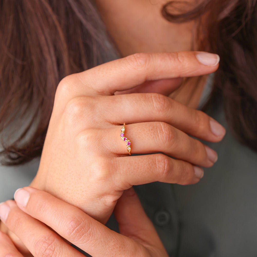 Anel em Ouro 19kl com Rubis e Zircónias (T12) - Loja do Ouro