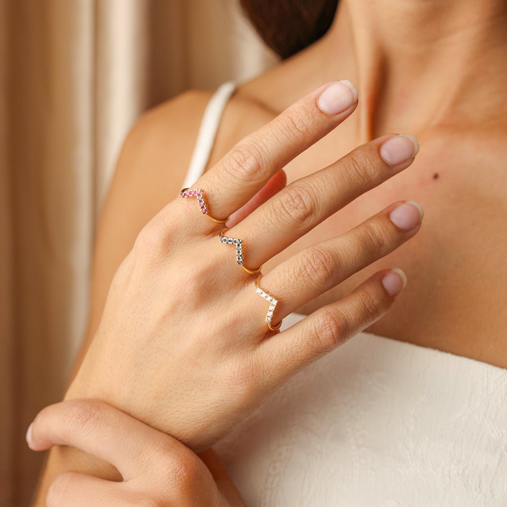 Anillo de oro de 19 kl con tiara de rubí (T16) - Gold Store Premium